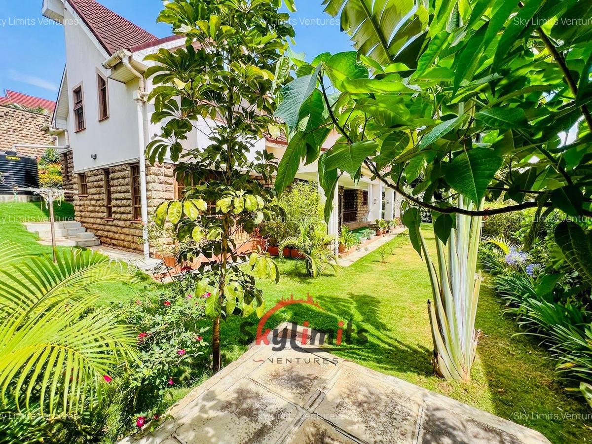 4 Bed Townhouse with En Suite in Rosslyn - 9