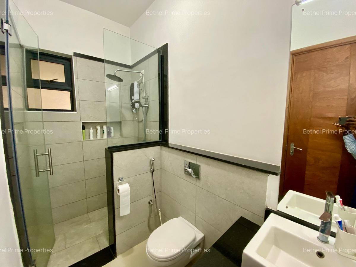 Serviced 2 Bed Apartment with Swimming Pool in Rhapta Road - 19