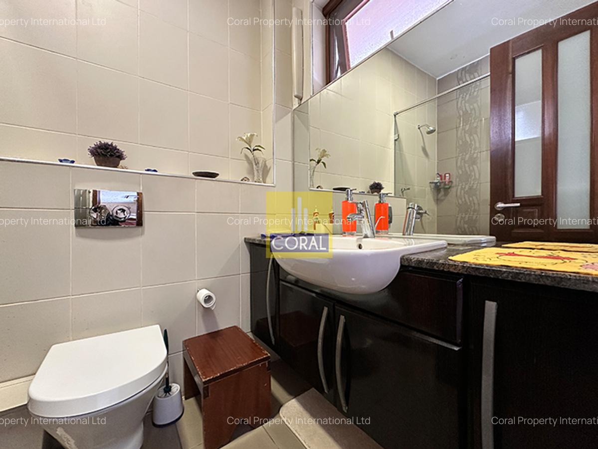 4 Bed Apartment in Parklands - 6