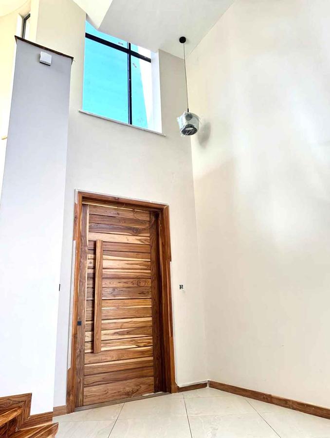 4 Bed Townhouse with En Suite at Loresho - 4