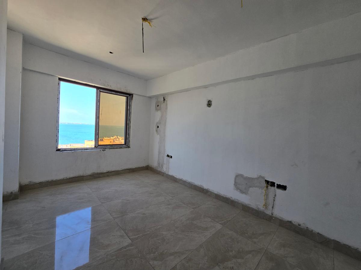 2 Bed Apartment with En Suite in Nyali Area - 9