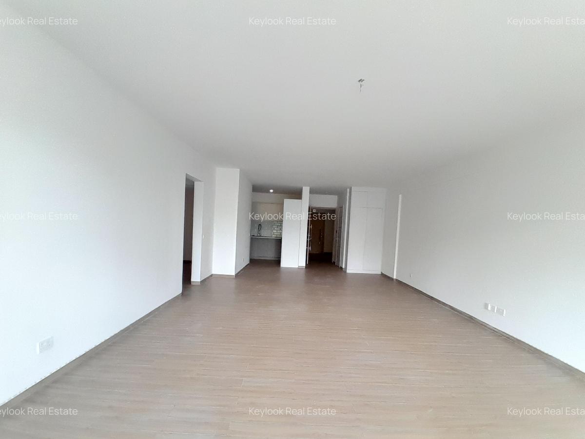 3 Bed Apartment with En Suite at Lavington - 8