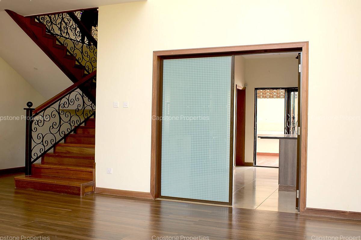 4 Bed Townhouse with En Suite in Runda - 10