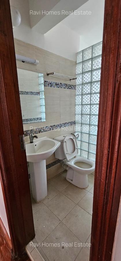 2 Bed Apartment with En Suite in Riara Road - 6