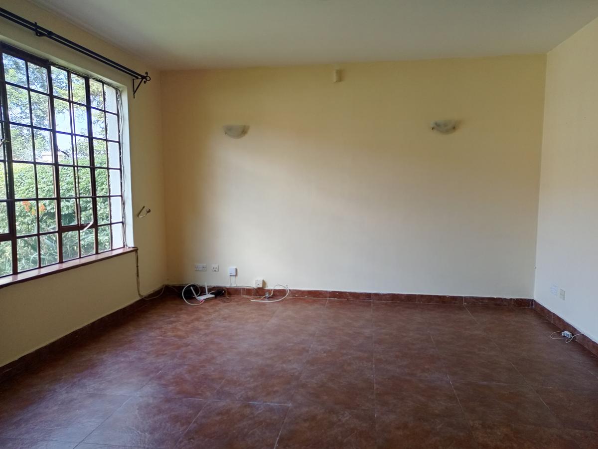 2 Bed Apartment with En Suite in Rhapta Road - 14