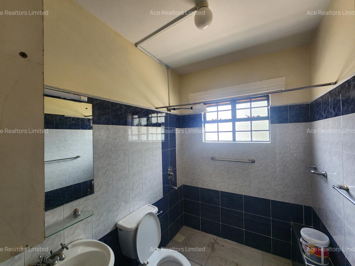 6 Bed House with En Suite at Old Muthaiga Near Muthaiga Golf Club - 3