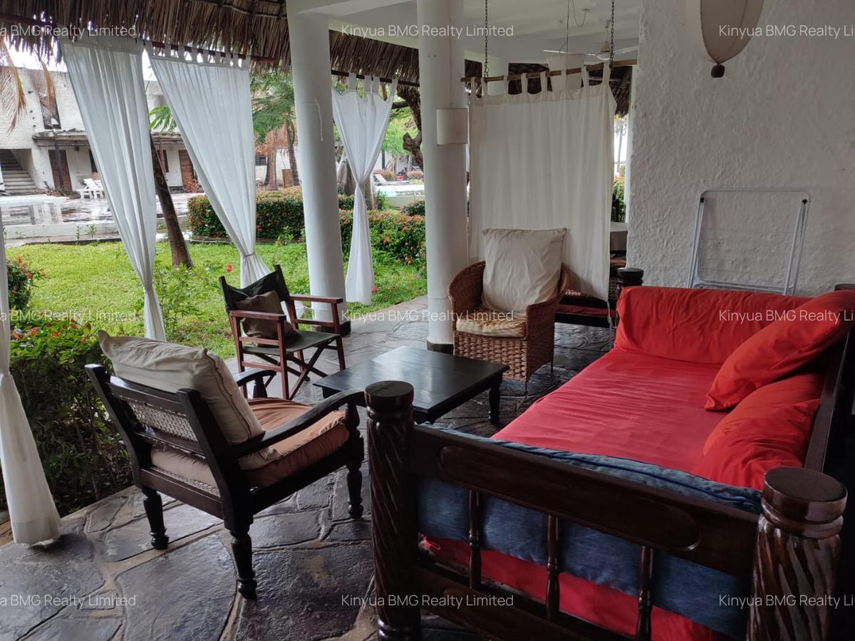 2 Bed Townhouse with En Suite in Malindi - 3