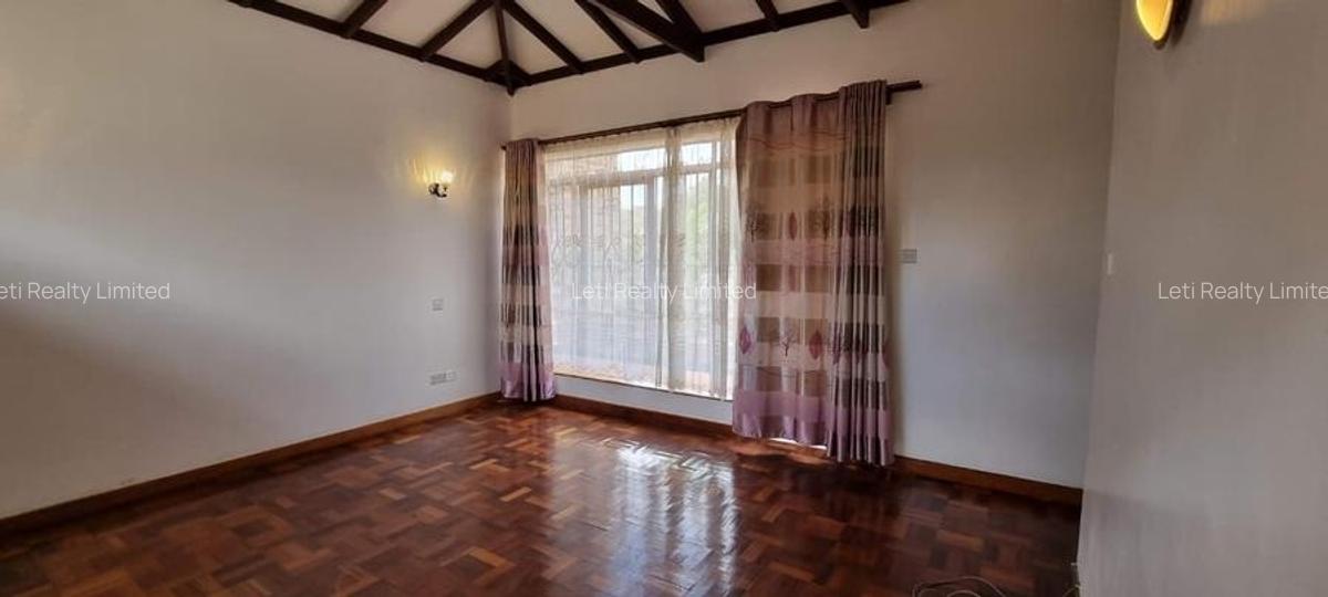 4 Bed Townhouse with En Suite in Lavington - 7