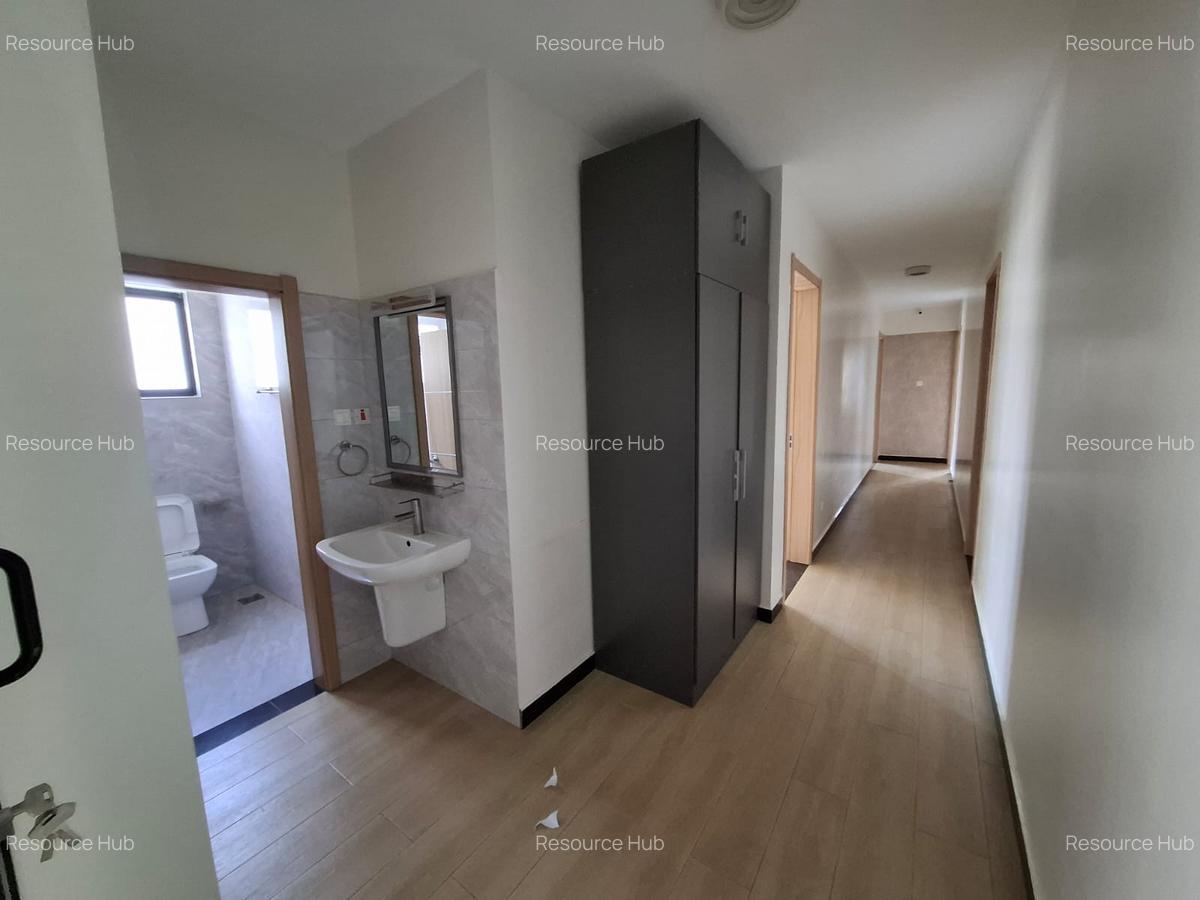 4 Bed Apartment with En Suite at Kilimani - 10