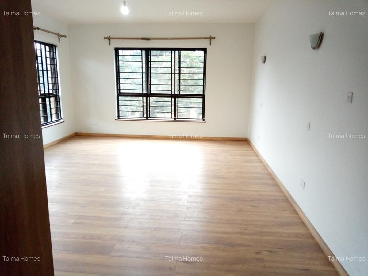 3 Bed Apartment with En Suite in General Mathenge - 16