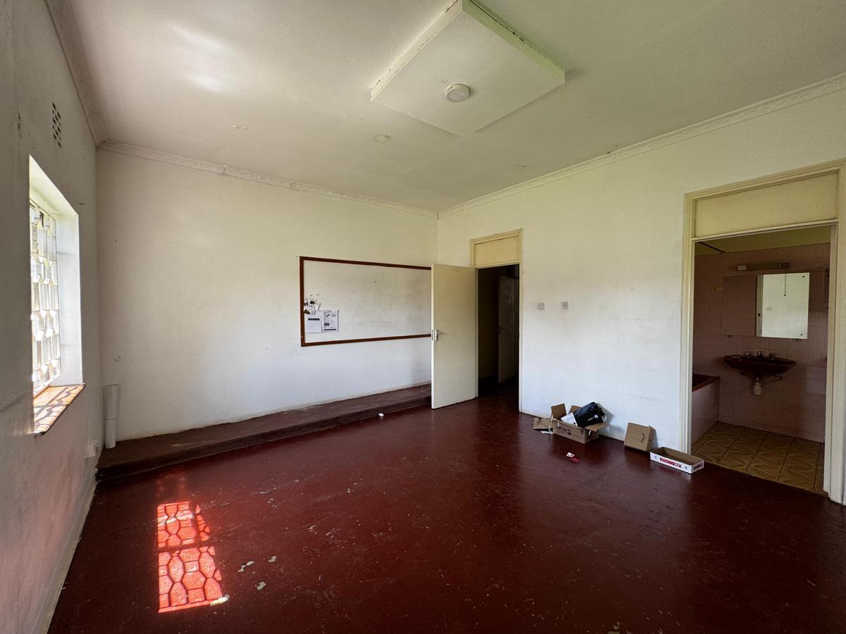 1 ac Commercial Property with Parking in Riverside - 8