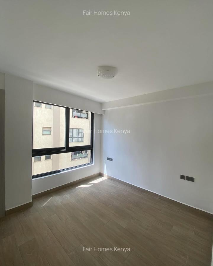 3 Bed Apartment with En Suite at Riverside Drive - 6