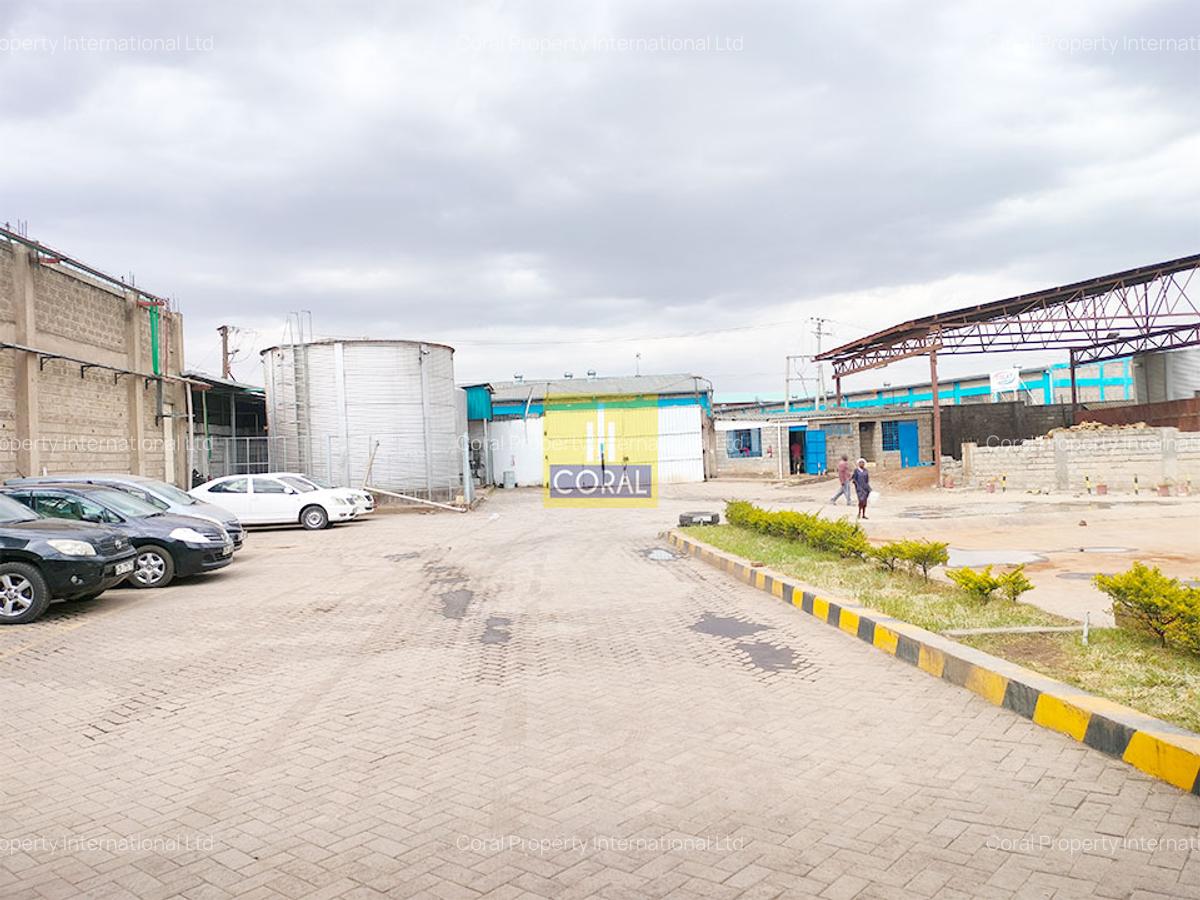 Warehouse in Industrial Area - 14