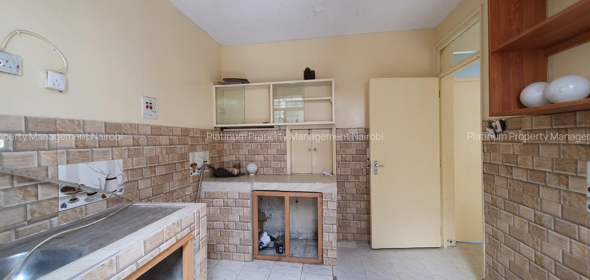 4 Bed House with Garden at Mpaka Rd - 9