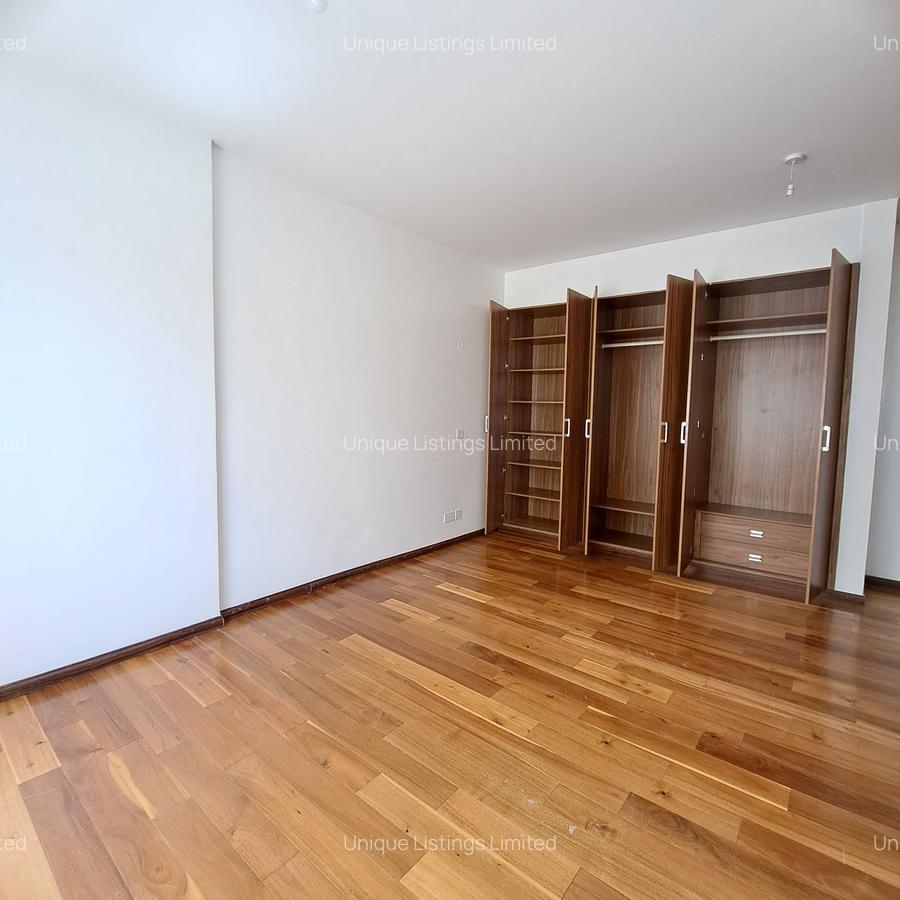 3 Bed Apartment with En Suite in Lavington - 11