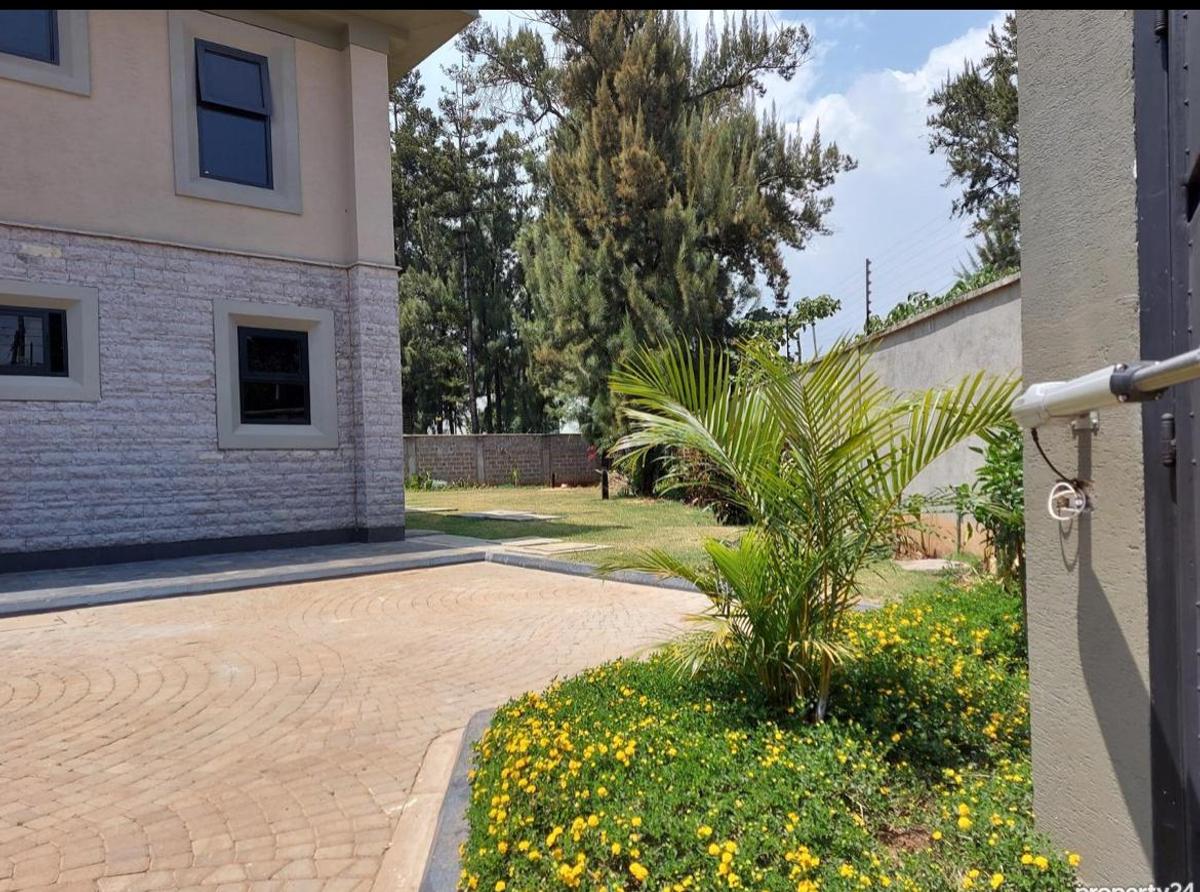 5 Bed House with En Suite in Muthaiga - 3