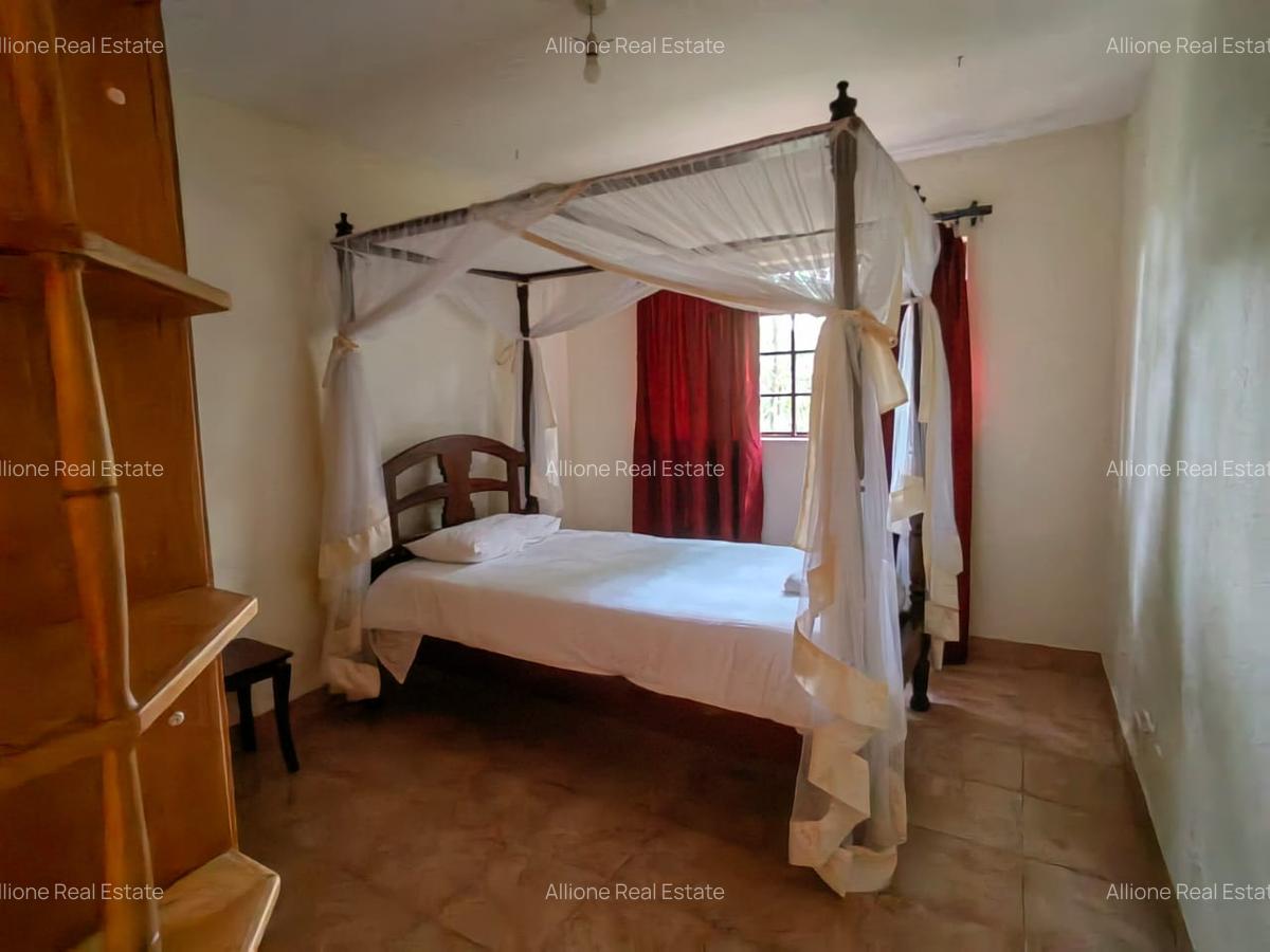 Furnished 2 Bed Apartment with Parking in Karen Hardy - 8