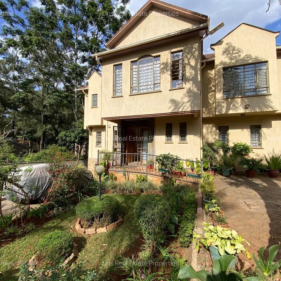 4 Bed Townhouse with En Suite in Westlands Area - 1
