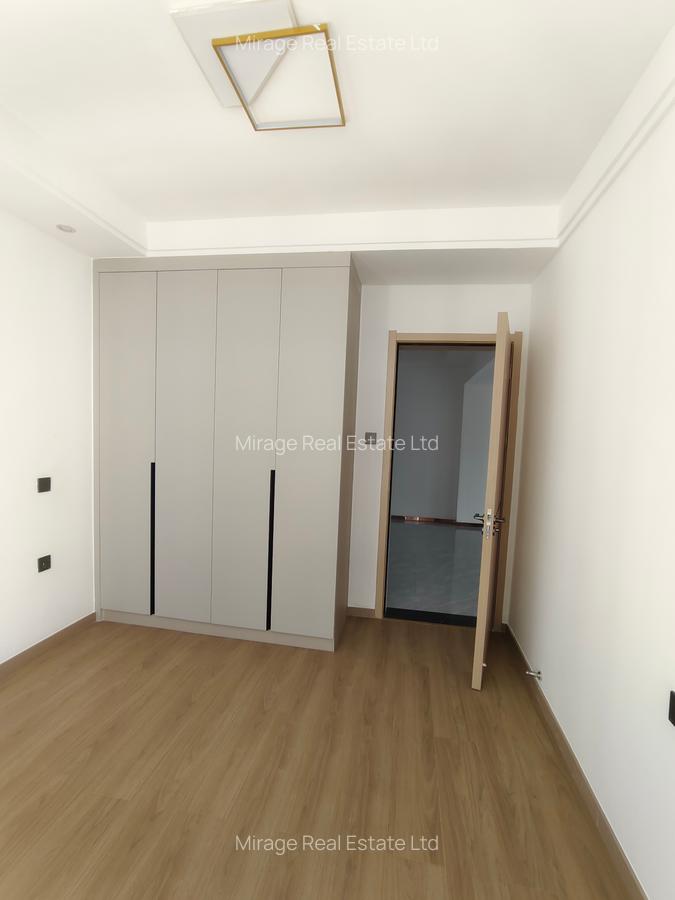 2 Bed Apartment with Swimming Pool in Riverside - 8