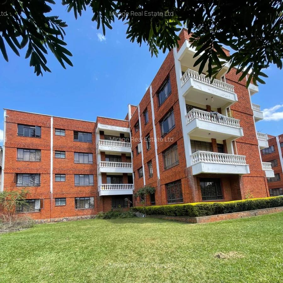 4 Bed Apartment with Parking in Riverside - 1
