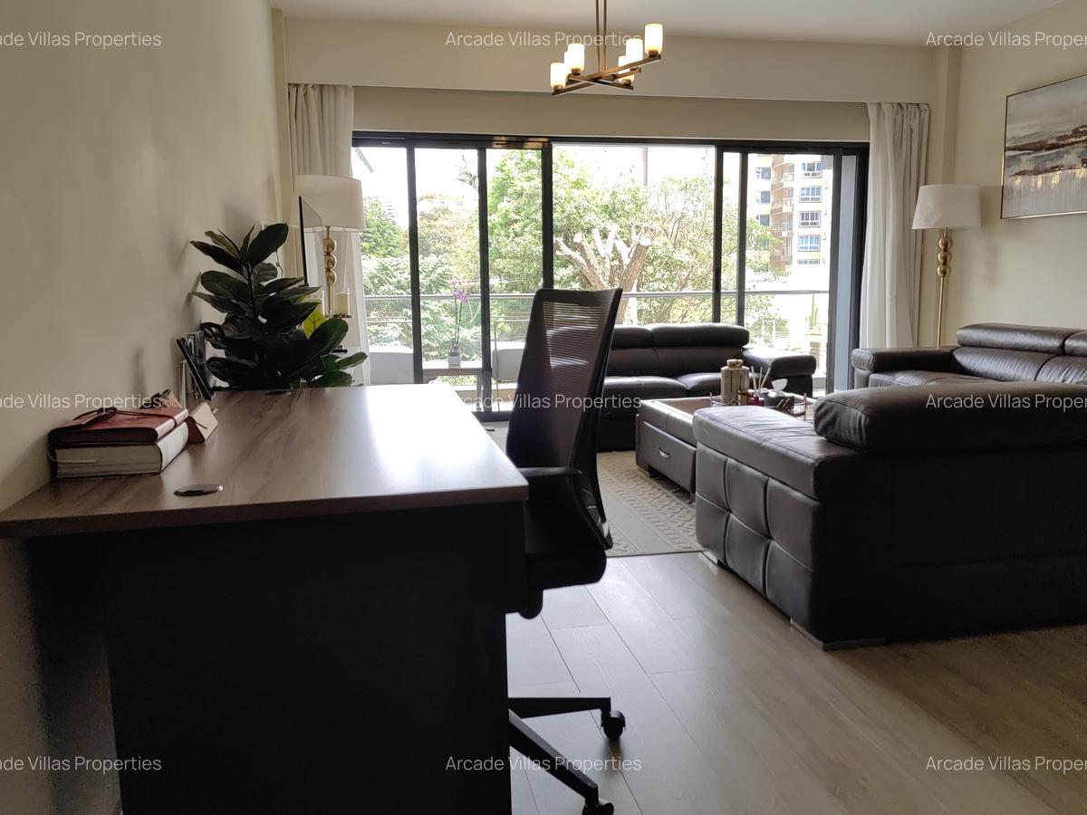 2 Bed Apartment at Riverside - 11