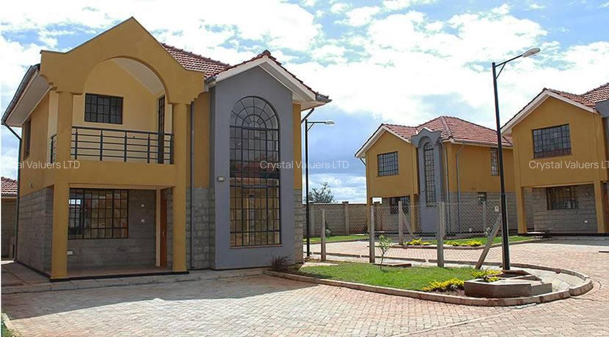 4 Bed House with En Suite at Kenpipe Gardens - 8