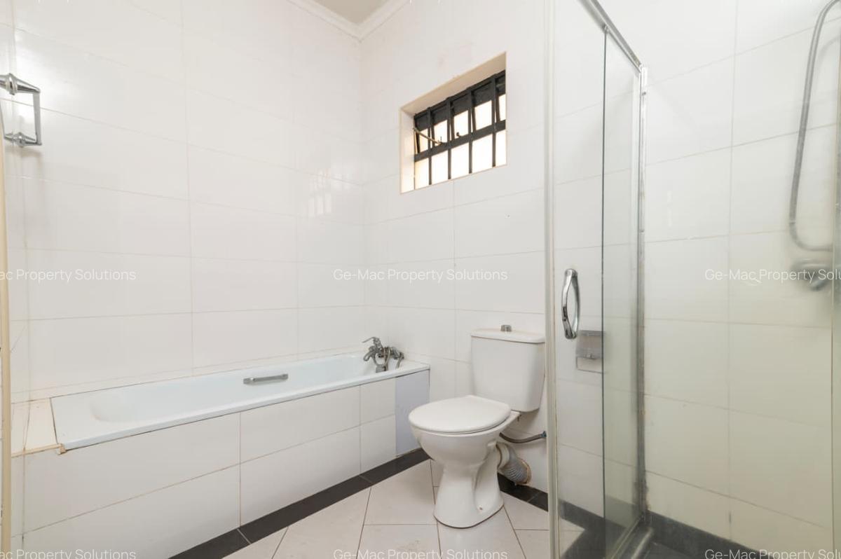 4 Bed House with En Suite in Kiambu Road - 14