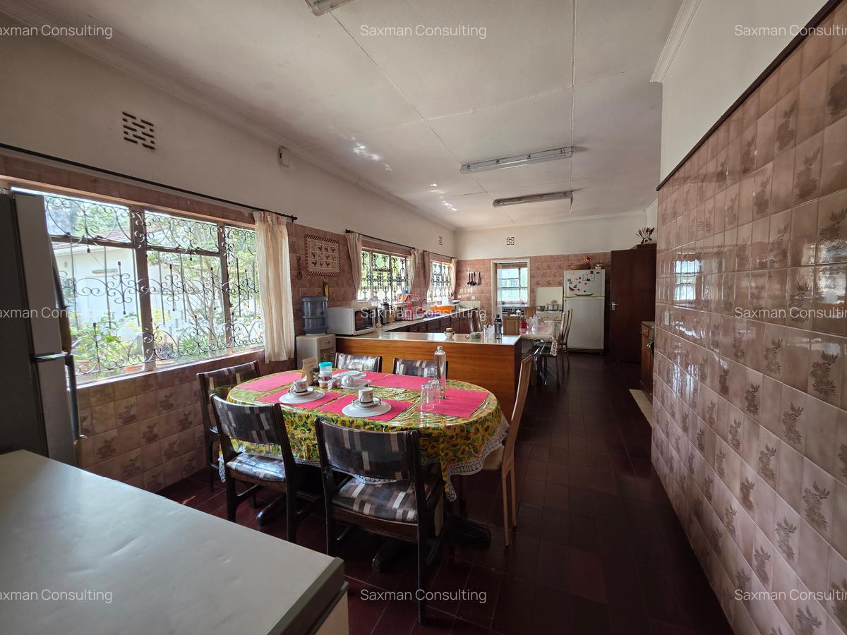 5 Bed House with Staff Quarters in Riverside - 4