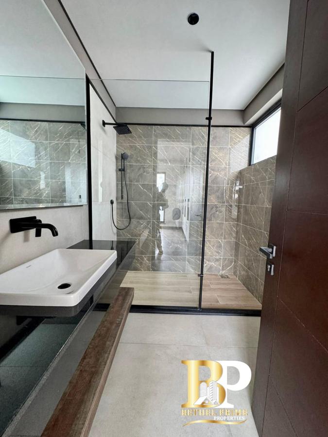 Serviced 5 Bed Apartment with En Suite in General Mathenge - 17