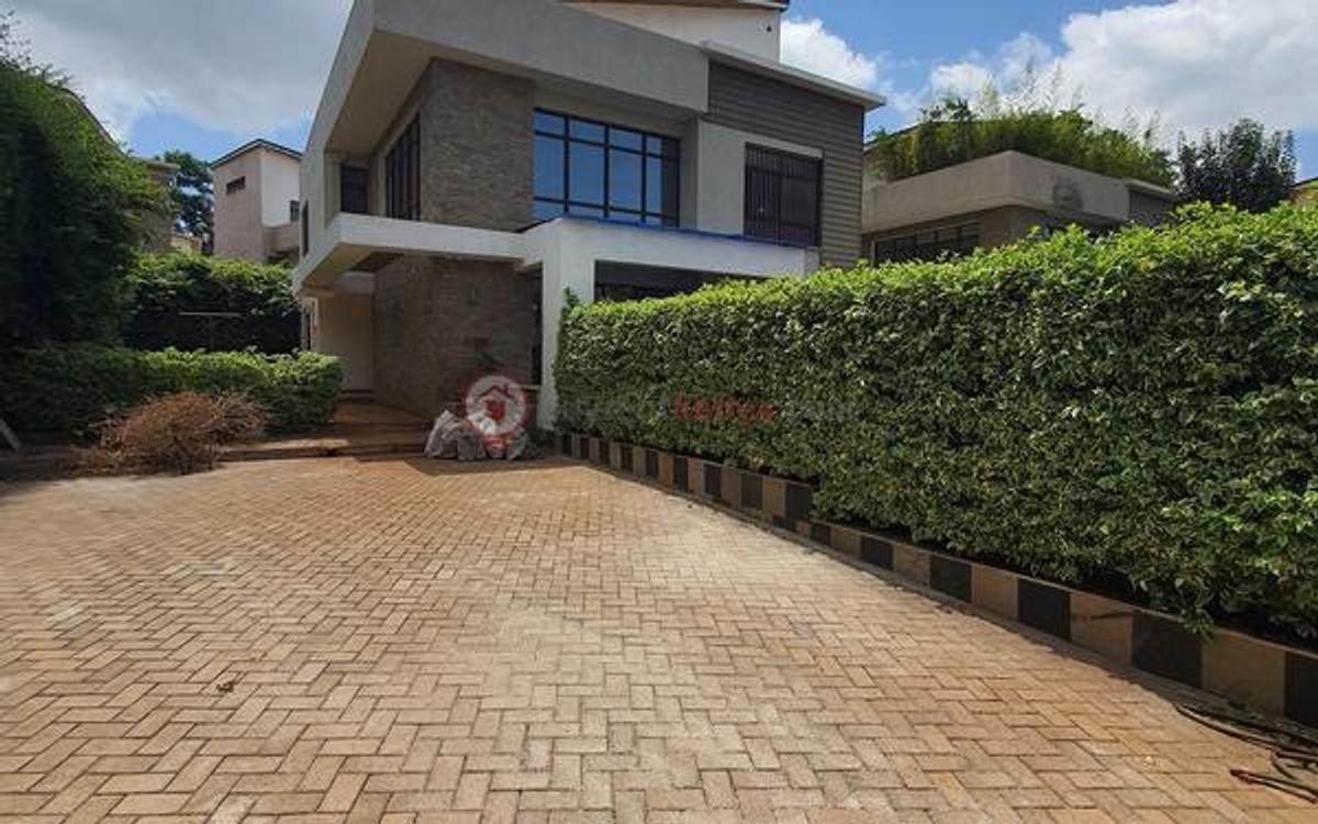 4 Bed House with En Suite at Off Kiambu Road - 6