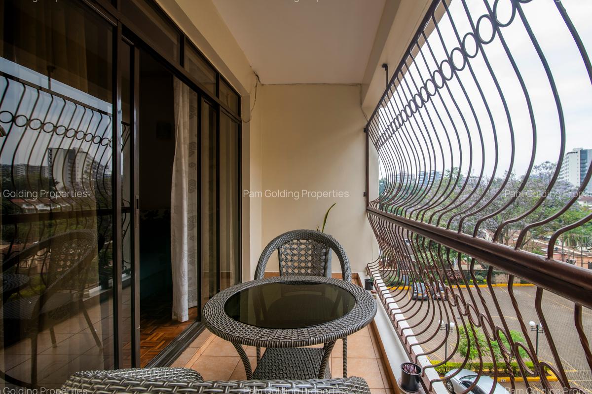 3 Bed Apartment at Brookside Drive - 11