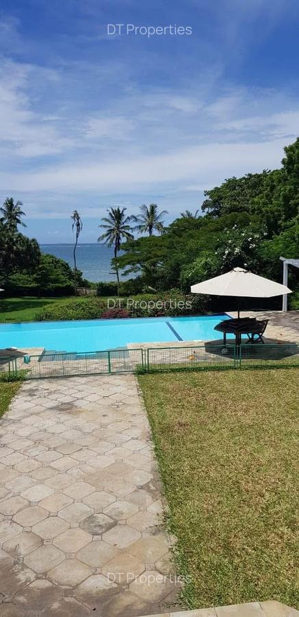 4 Bed House with En Suite at Nyali - 6