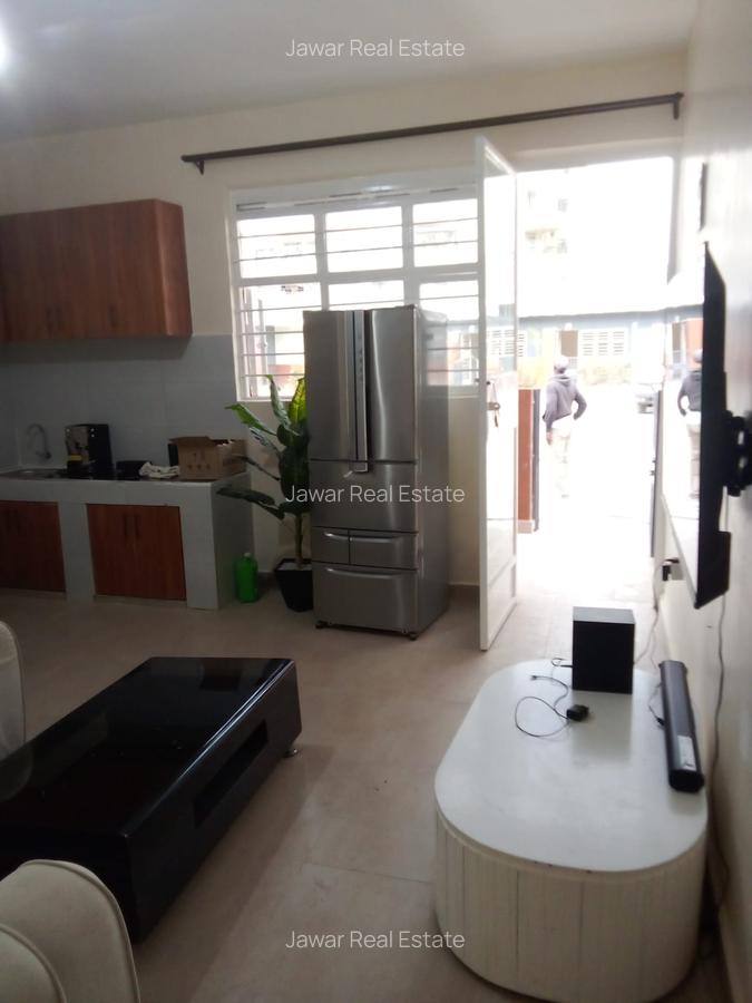 1 Bed House with En Suite at Hatheru Road - 5