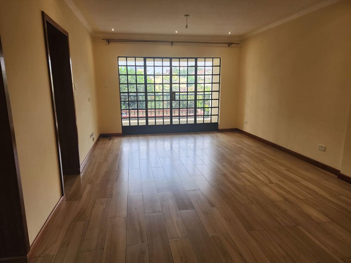 2 Bed Apartment with En Suite in Westlands Area - 15