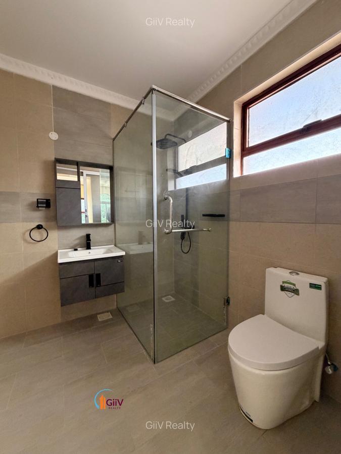 5 Bed House with Staff Quarters in Kitisuru - 11