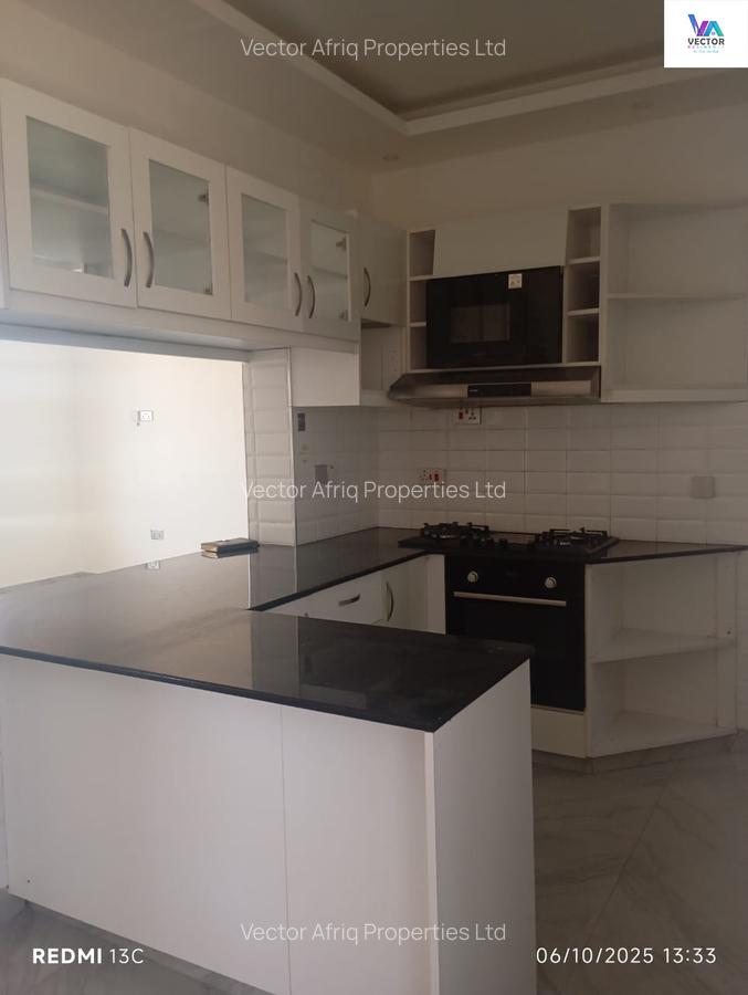 3 Bed Apartment with En Suite in Syokimau - 16