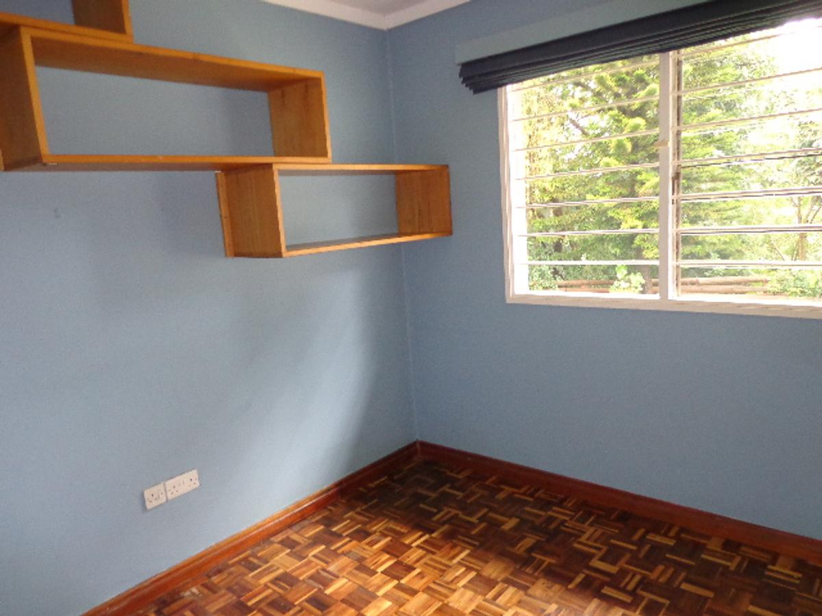 4 Bed House with En Suite in Loresho - 12