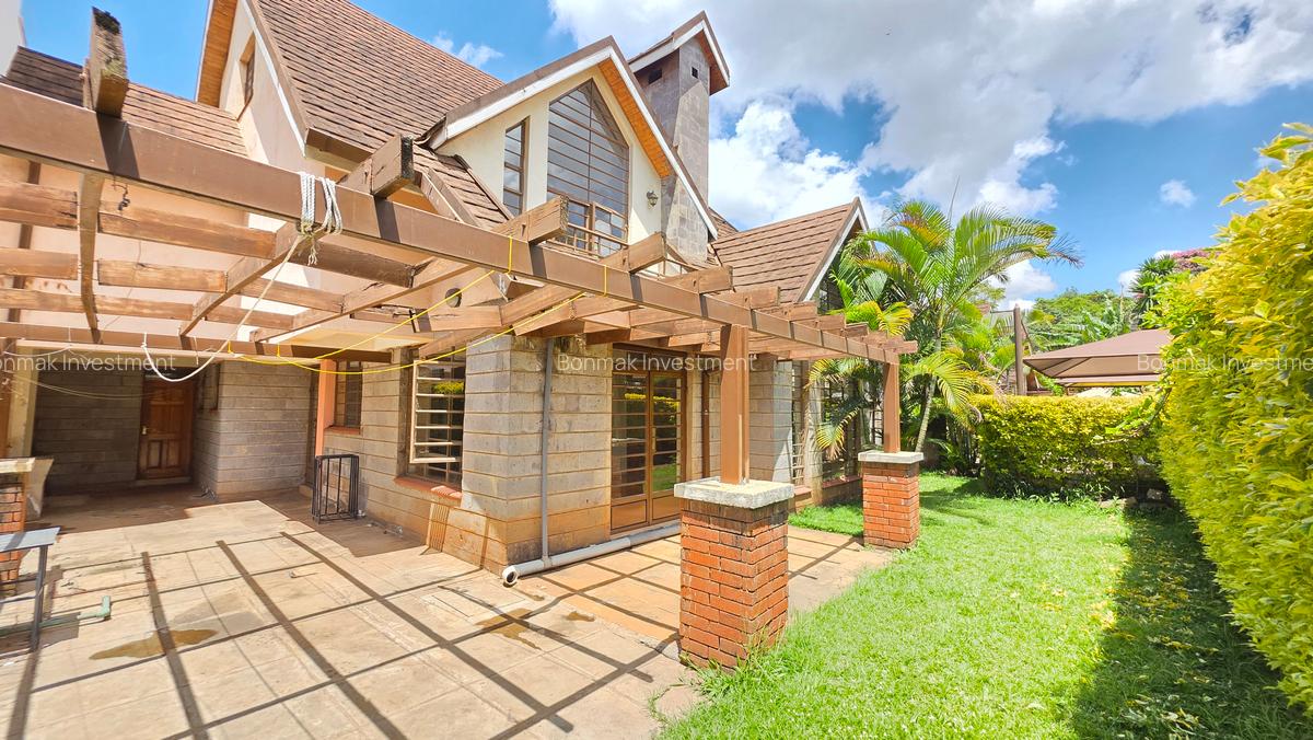 4 Bed Townhouse with En Suite at Lavington Green - 1