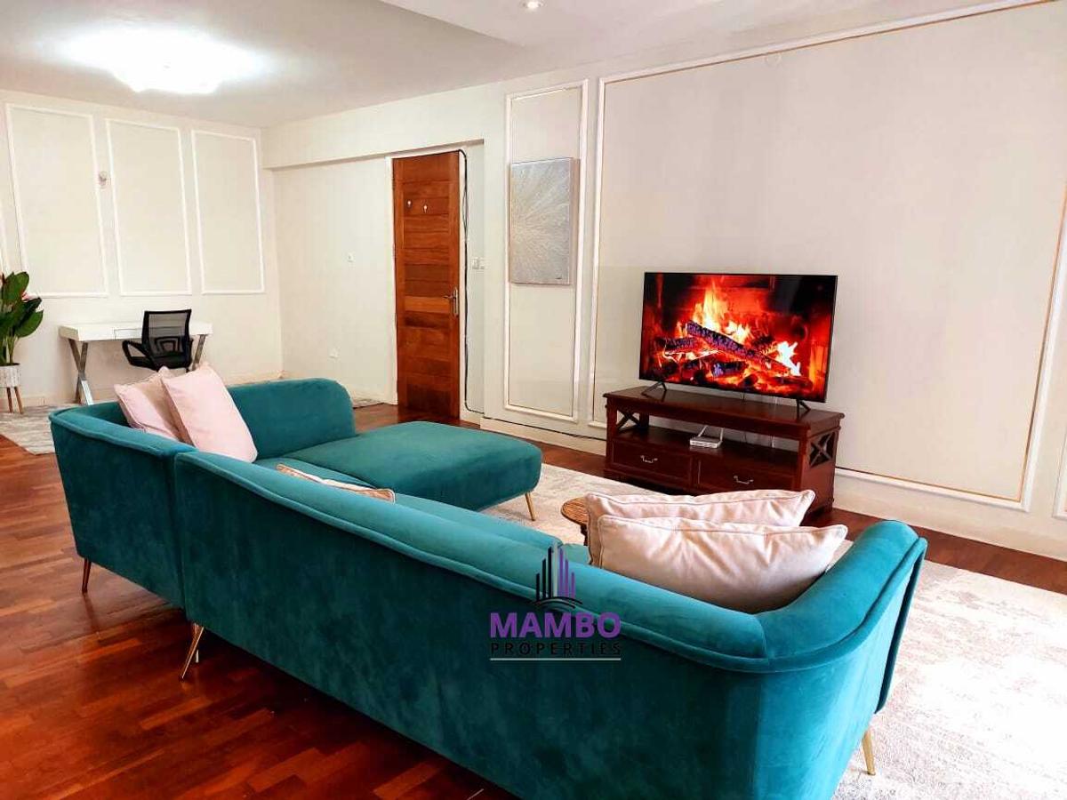 Serviced 2 Bed Apartment with En Suite at Dennis Pritt - 5