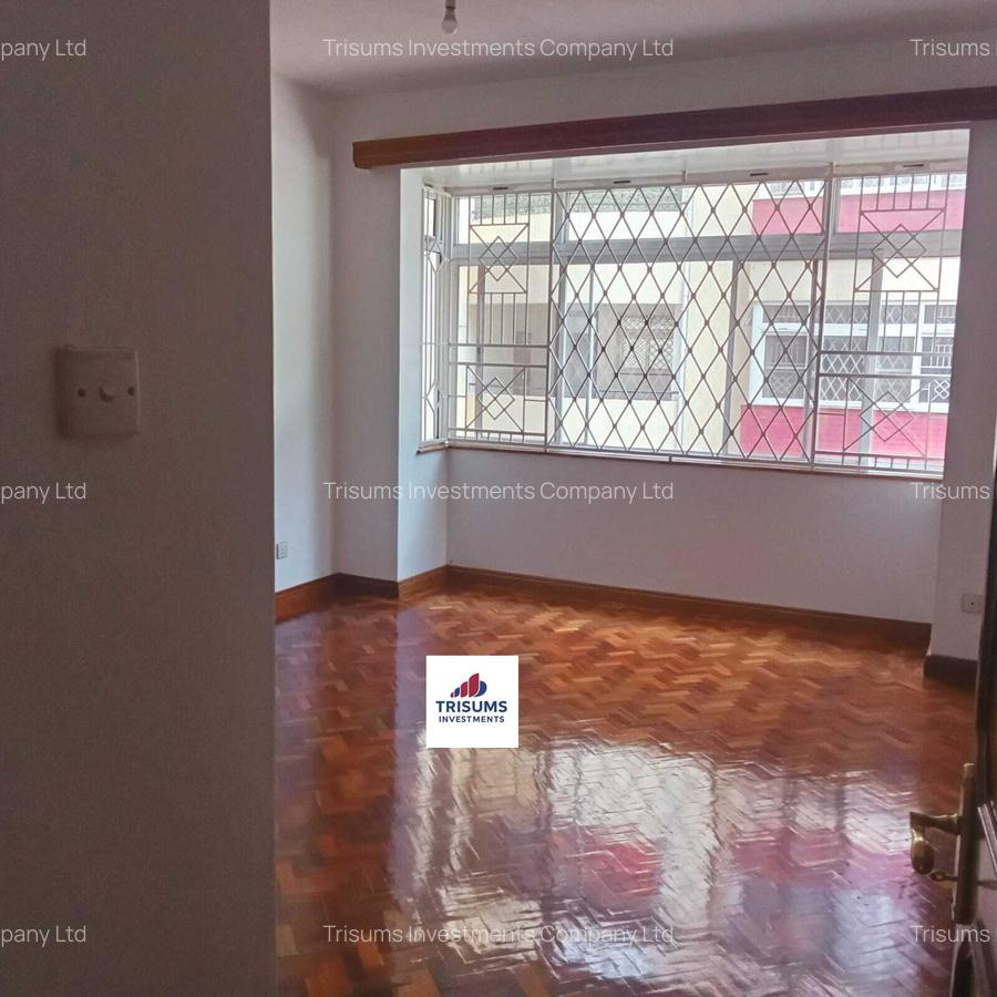 4 Bed Apartment with En Suite at Rhapta Road - 17
