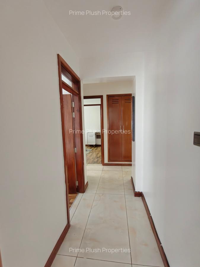 4 Bed Apartment with Swimming Pool in Riverside - 9