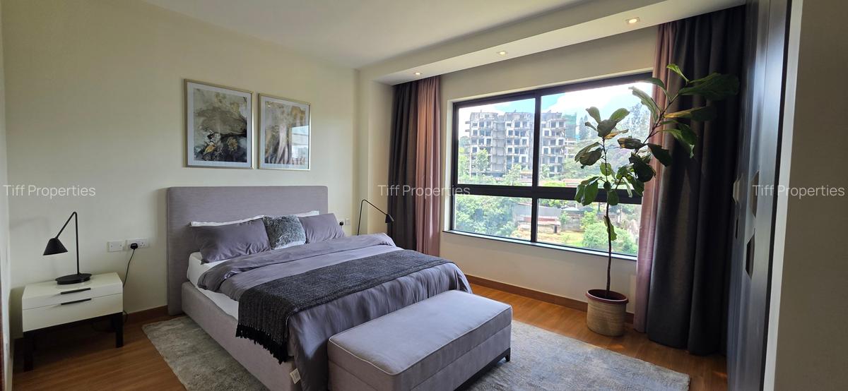 3 Bed Apartment in Riverside - 12