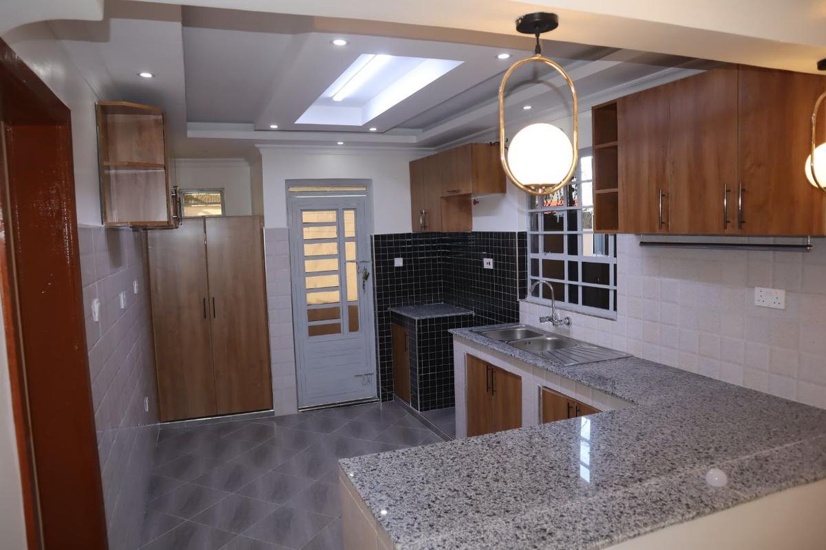 3 Bed House with En Suite at Matangi - 12