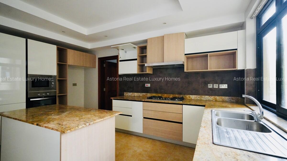 4 Bed Apartment with En Suite at 2026-535 - 12