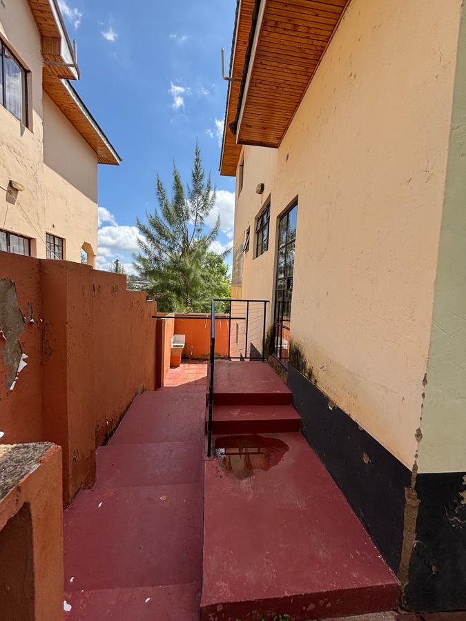 4 Bed Villa with En Suite in Kiambu Road - 5