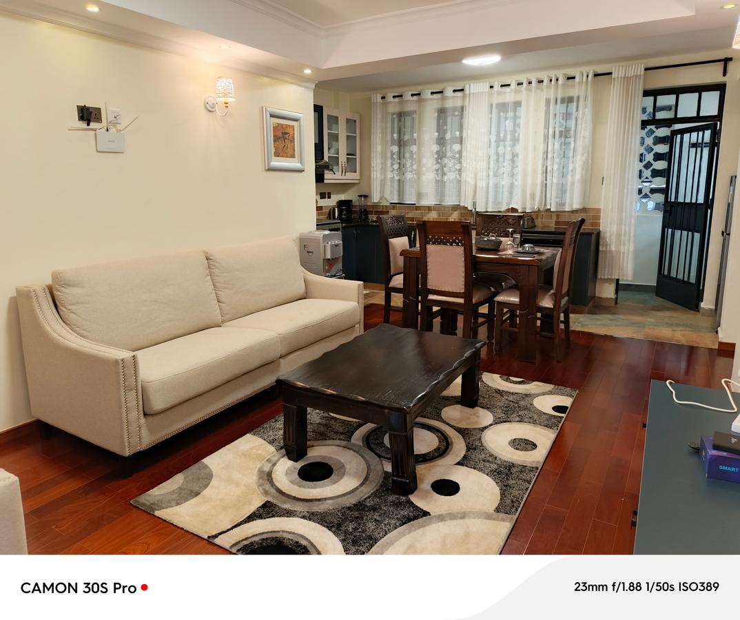 Serviced 1 Bed Apartment with En Suite at Lavington - 7