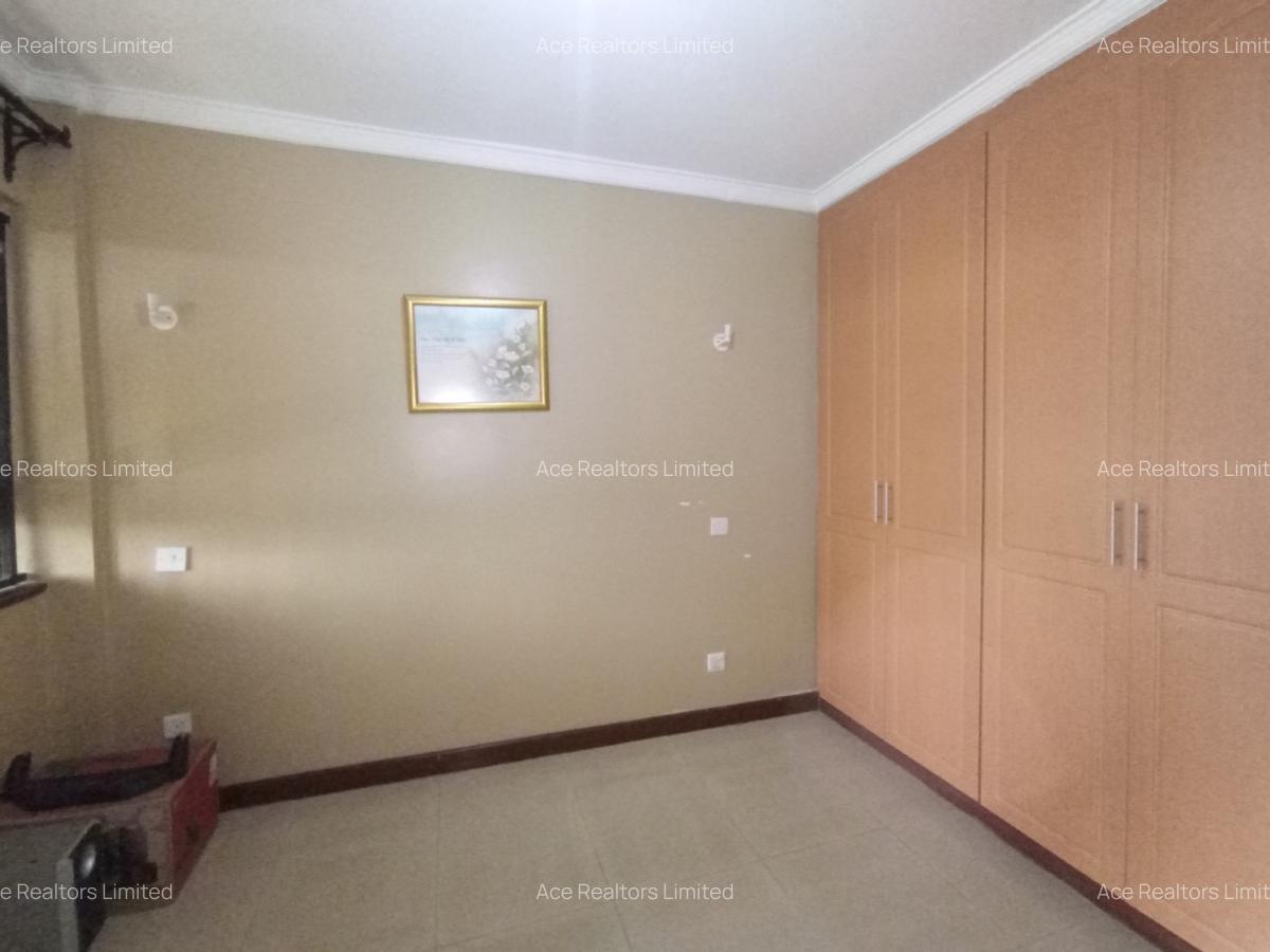 3 Bed Apartment with En Suite at Off Gitanga Road - 7