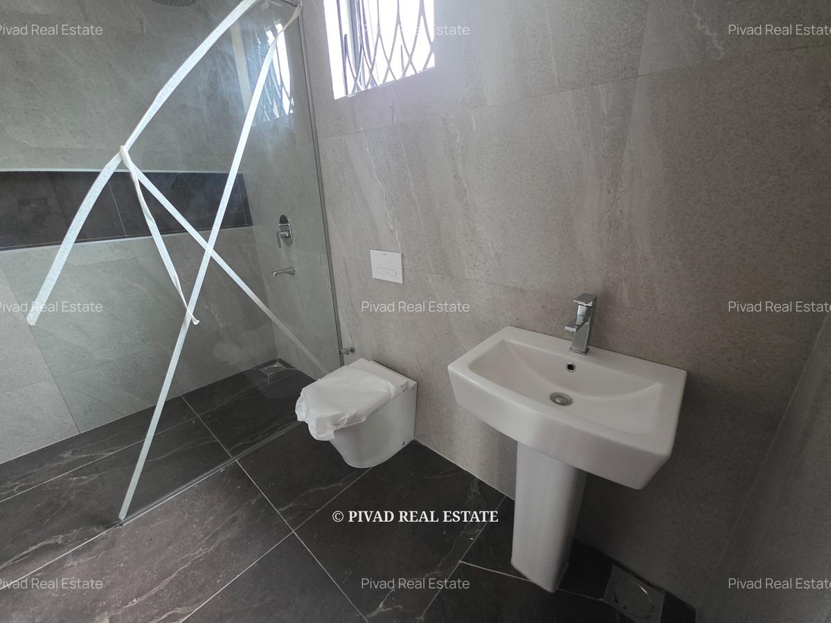 5 Bed House with Swimming Pool in Loresho - 6