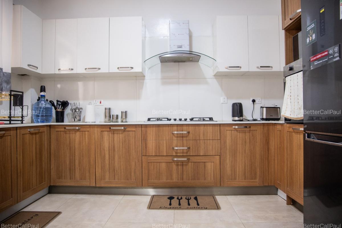 Serviced 3 Bed Apartment with En Suite at Rose Avenue - 5