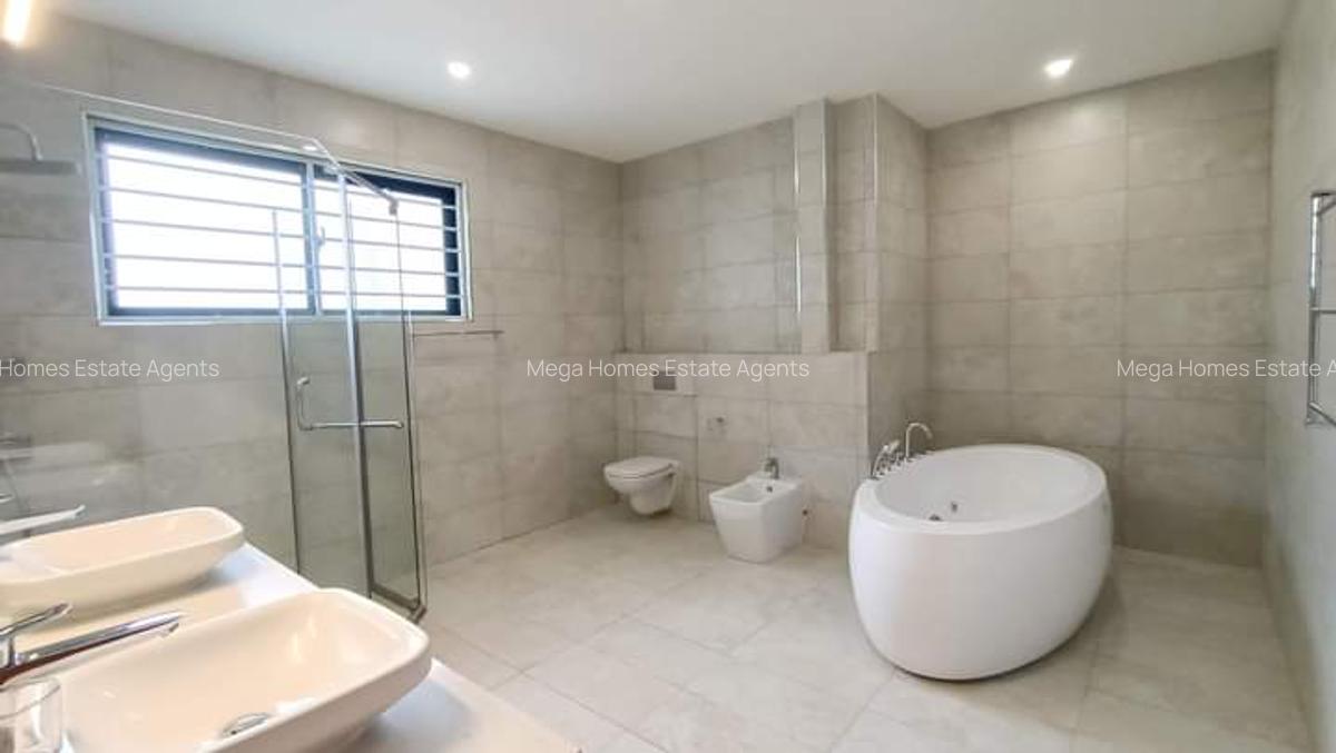 4 Bed House with En Suite at Runda - 7